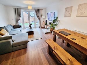 Photo 9- click for photo gallery